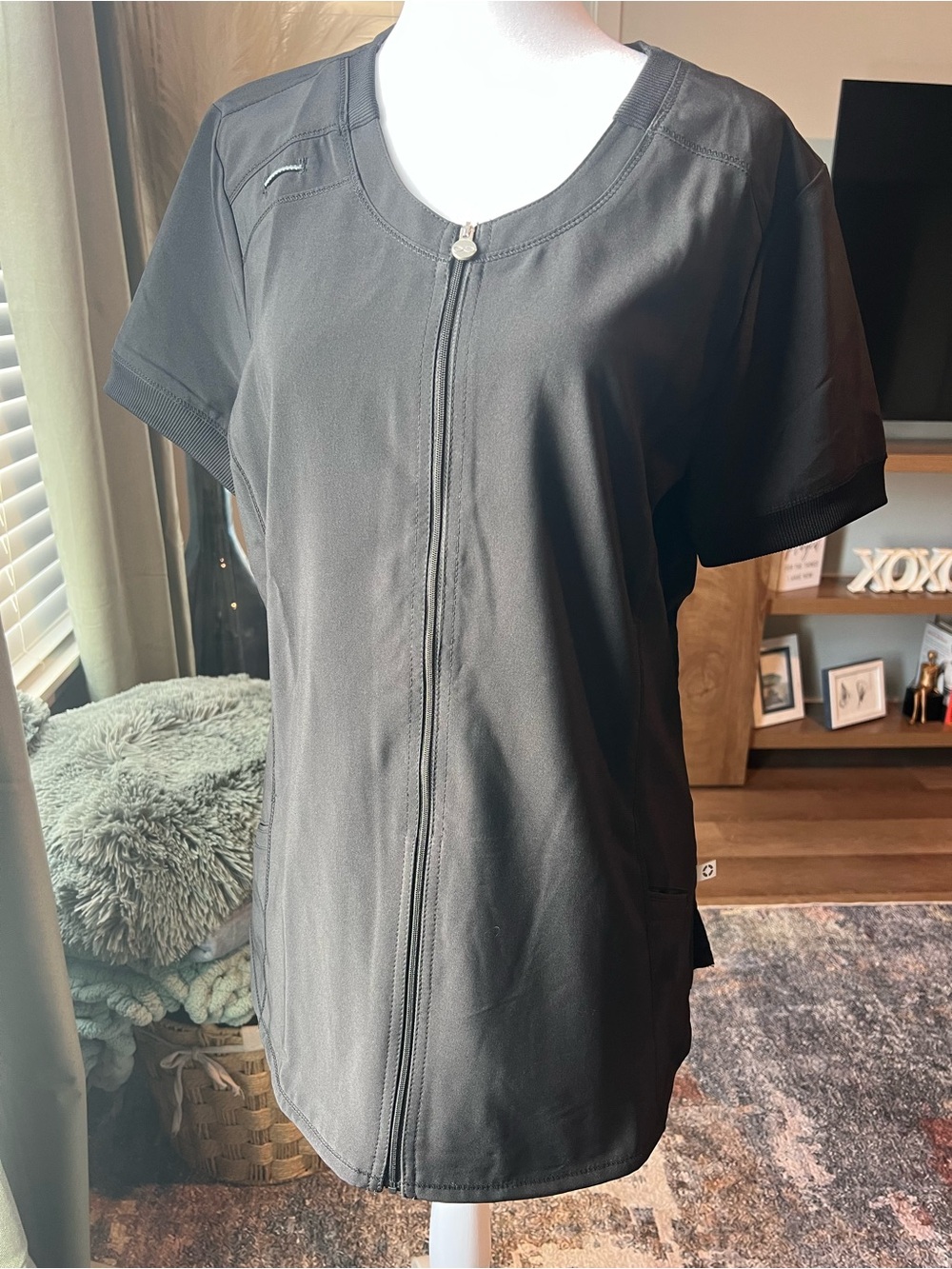 Black Zip-Front women’s scrub jacket, Cherokee Infinity medium